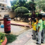 A Day Without Wall-4