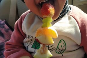Making yummy Rainbow Fruit Skeweres-1
